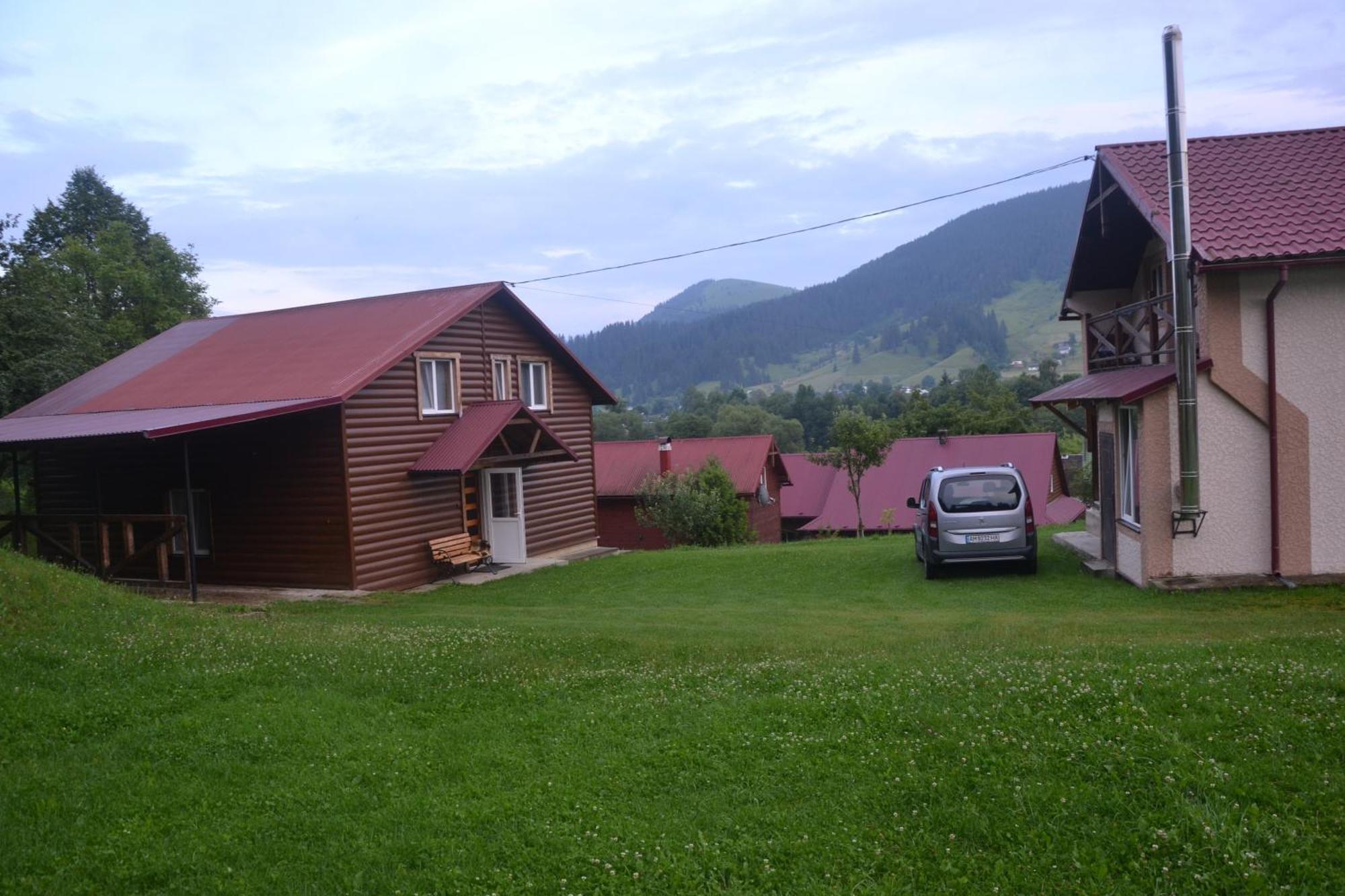 Pid Lisochkom Verkhovyna Exterior photo